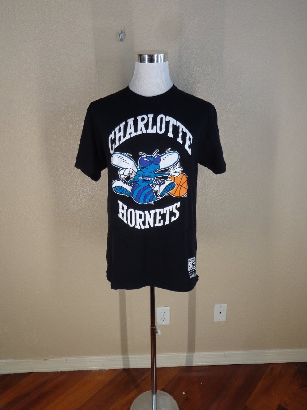 Charlotte Hornets Shirt Mens XL Black Mitchell & Ness NBA Basketball Hardwood